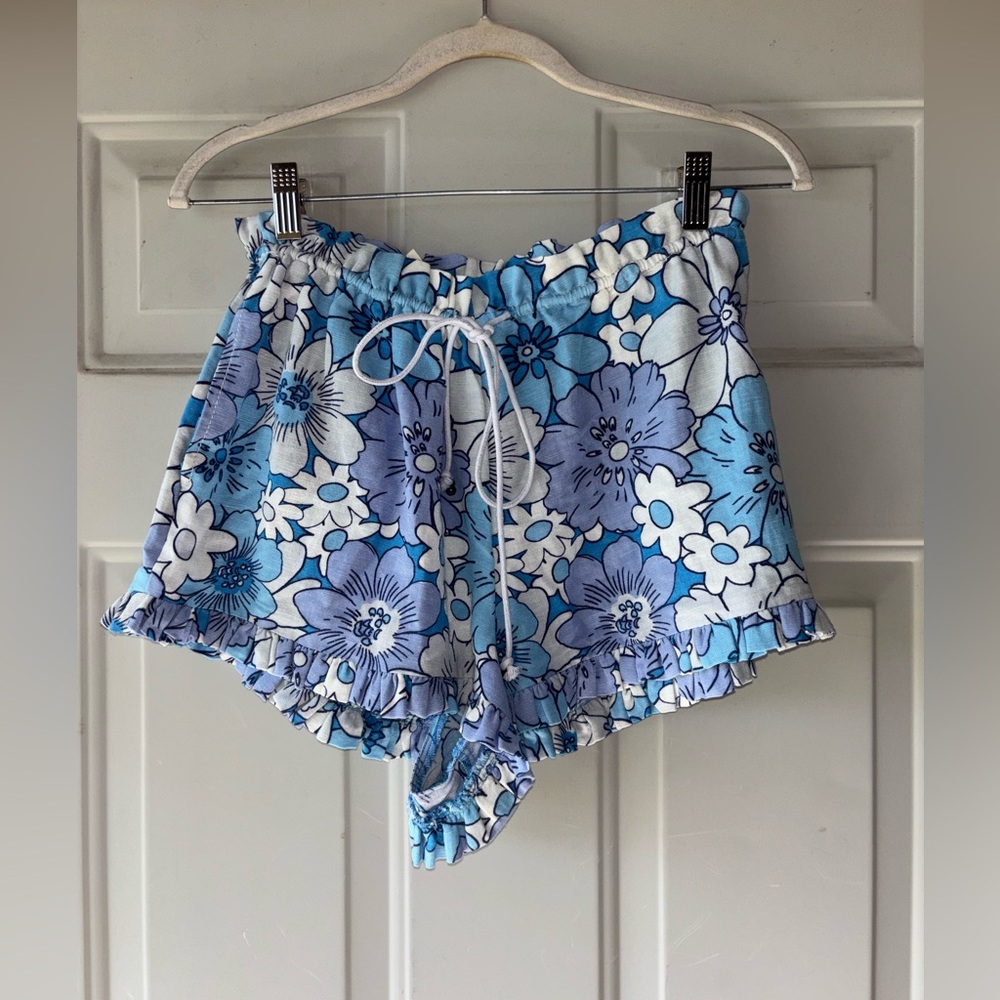 Free People blue floral shorts size XS